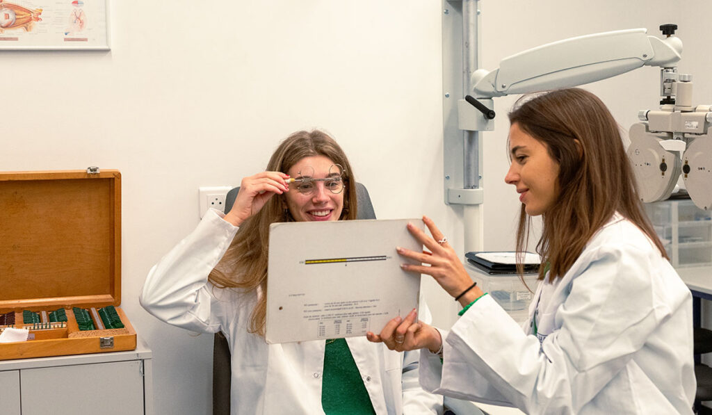 Travaux pratiques d’optique à ISO Lille