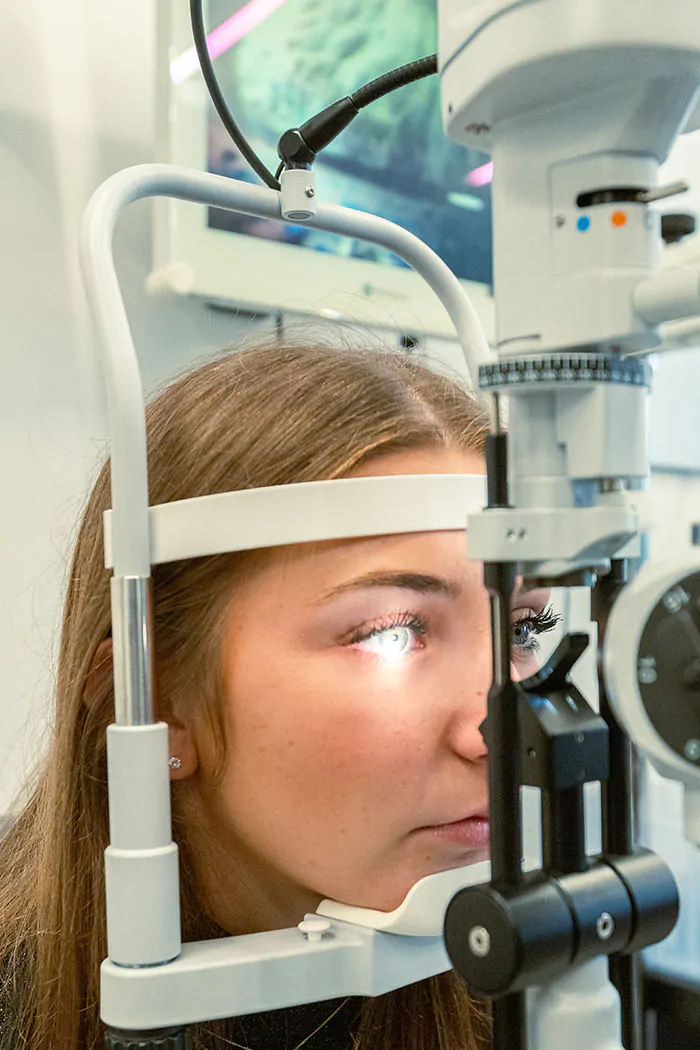 Découvrez l’ISO, Institut Supérieur d’Optique, et ses formations en optique de niveau Bac à Bac+5